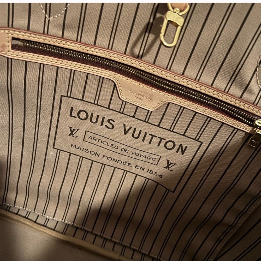 Louis Vuitton GM Neverfull - Picture 3 of 3